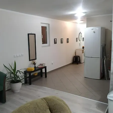 Ariana Apartment